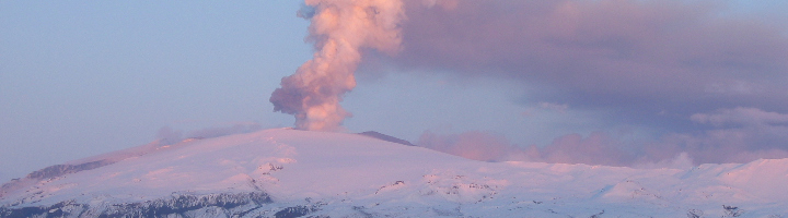 eyjafjallajokull volcanic plume