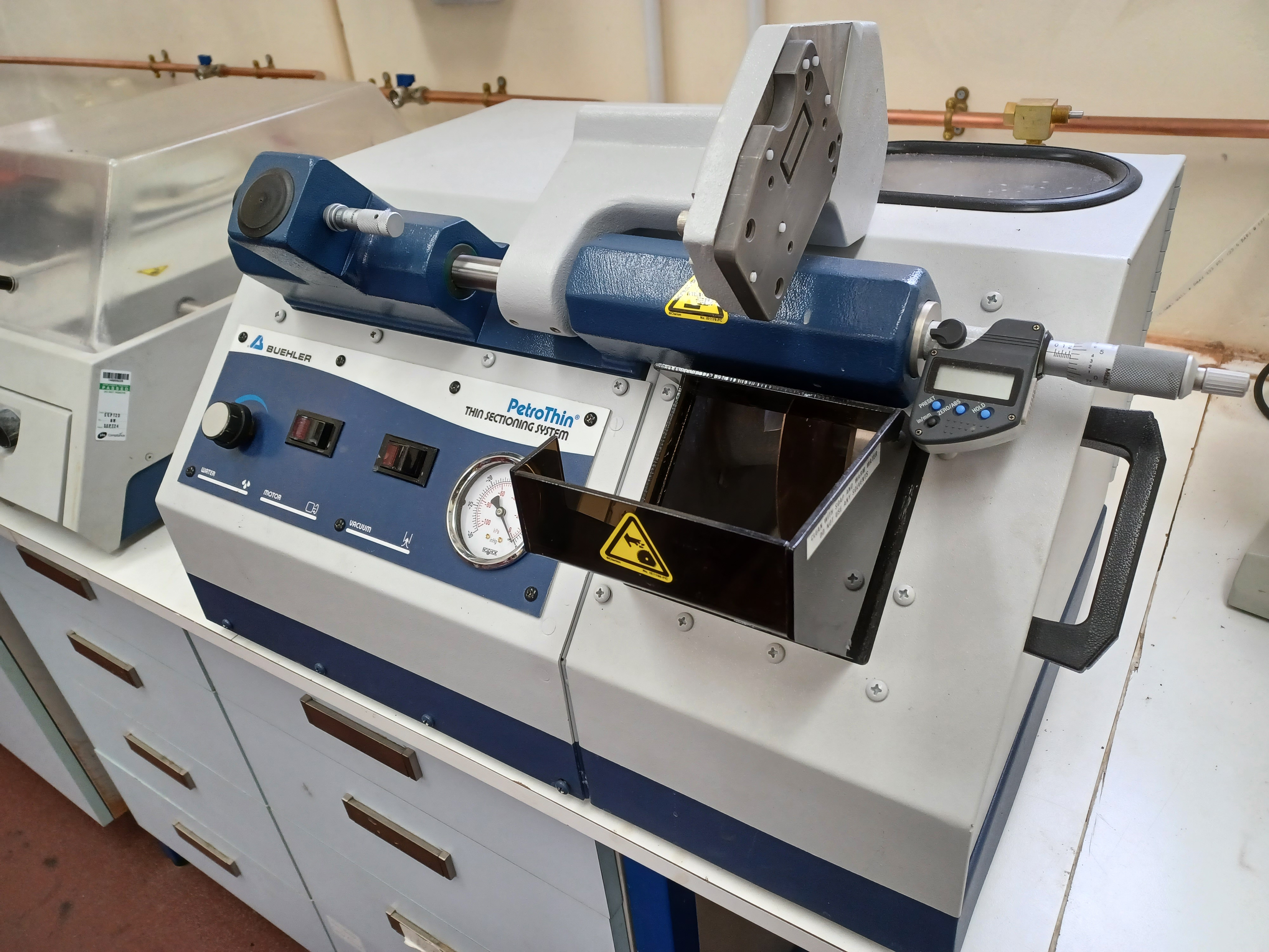 Mary Cudworth Thin-Sectioning Lab - Department of Archaeology ...