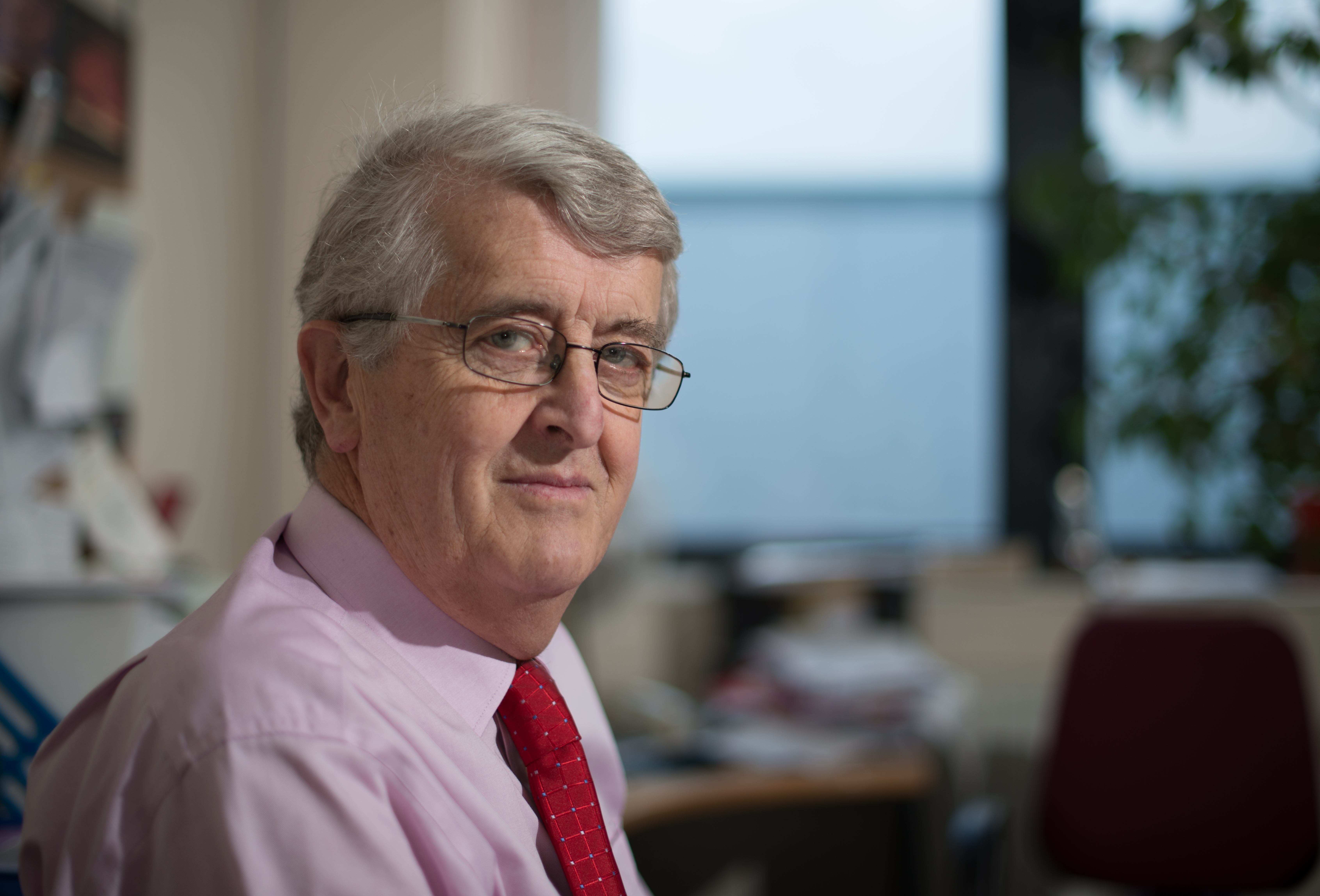 Alan Maynard Alan Maynard - Centre for Health Economics, University of York