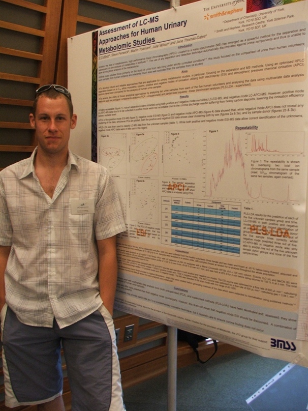 Simon Cubbon with his poster at the Metabolomics meeting in Boston 2006.