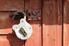 Picture of unlatched padlock