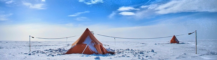 Fieldcamp, C110, Institute ice stream, West Antarctica (Credit: Neil Ross/University of Edinburgh).