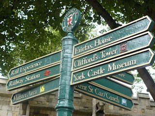 Signpost to York attractions
