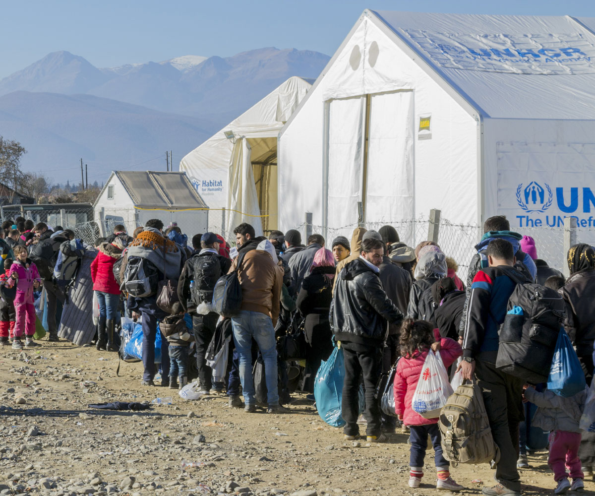 Refugees waiting to register in the refugee camp of Vinojug in Gevgelija (Macedonia) after having crossed the border with Greece at Eidomeni.