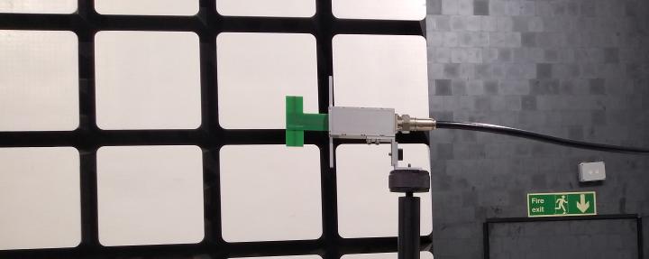 1.3GHz dipole in chamber