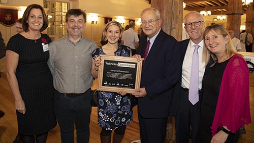 The York Technician Commitment team with the award of submission presented by Lord Sainsbury.