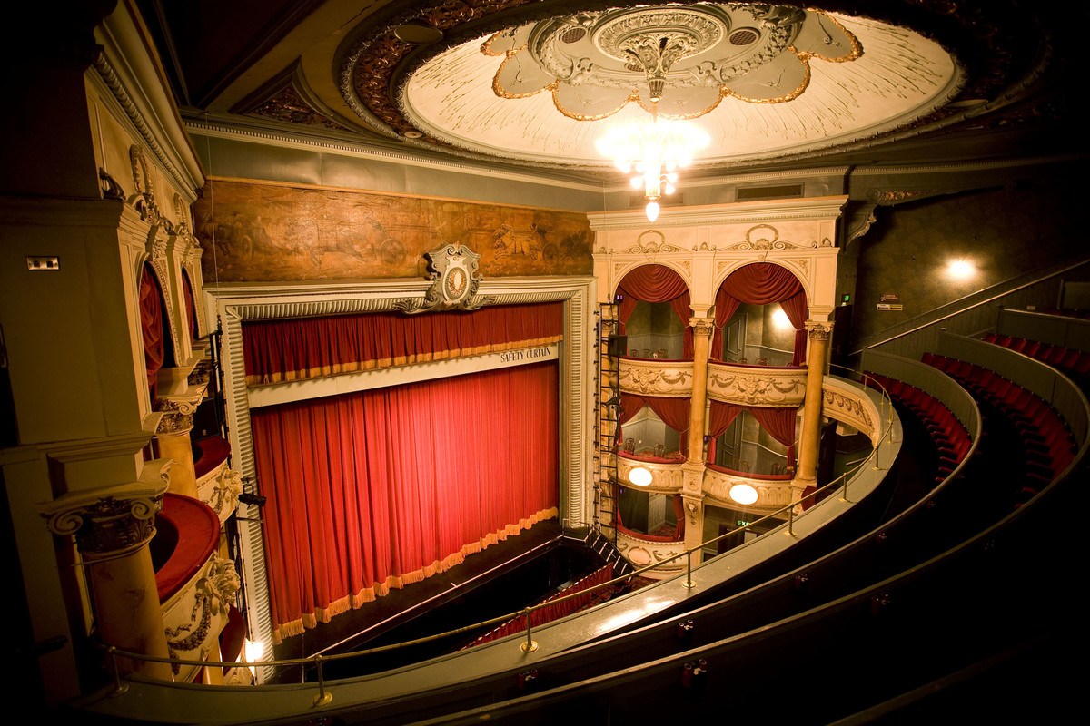 We’ve got the York Barbican, York Theatre Royal, Joseph Rowntree Theatre and The Grand Opera House where you can enjoy renowned shows and see famous performers all year round. Image from www.visityork.org.